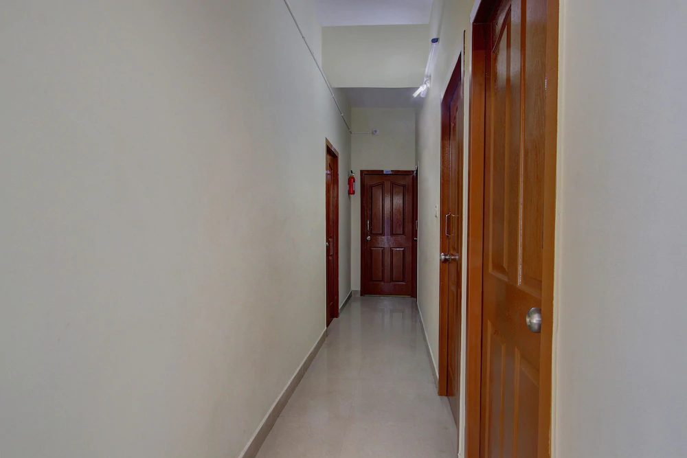 Sri Sai Comforts By OYO Rooms