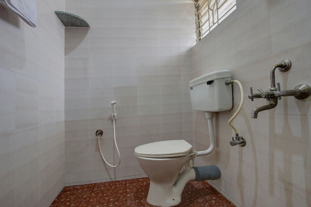 Sri Sai Comforts By OYO Rooms
