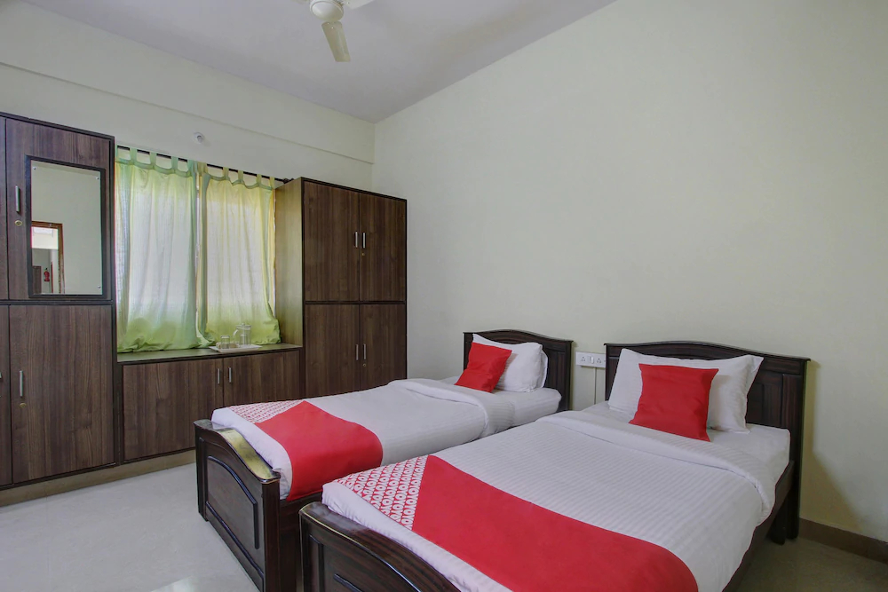 Sri Sai Comforts By OYO Rooms