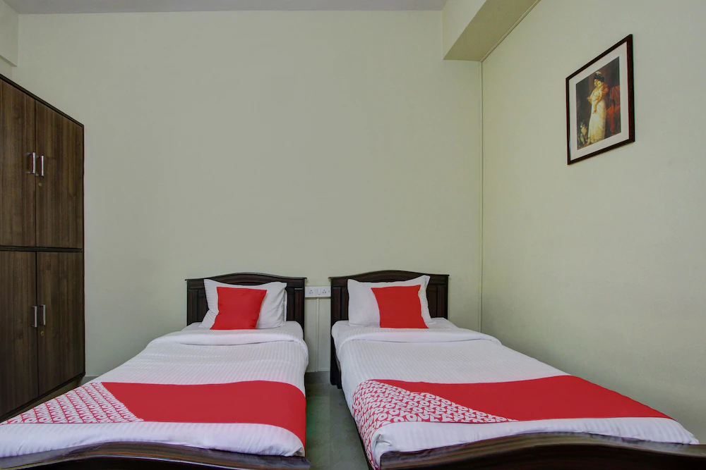 Sri Sai Comforts By OYO Rooms