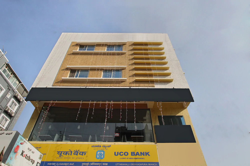Sri Sai Comforts By OYO Rooms