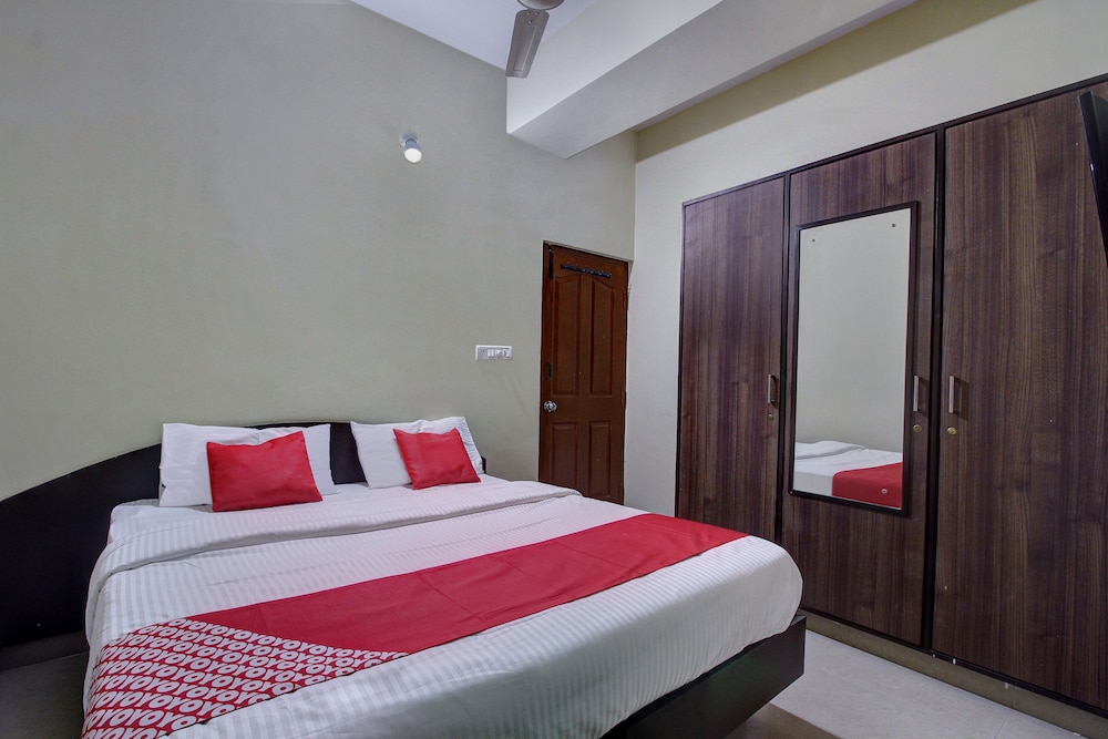 Sri Sai Comforts By OYO Rooms