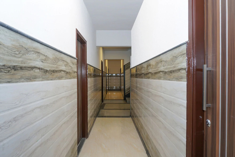 Sri Sai Guest House By OYO Rooms