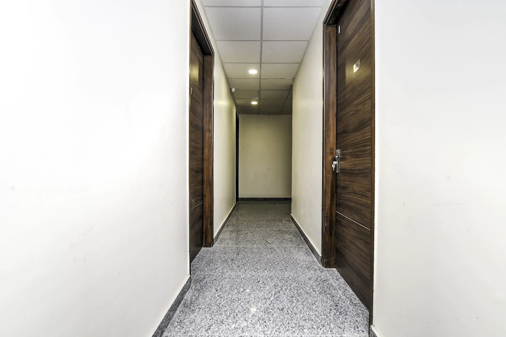 Sri Sai Guest House By OYO Rooms