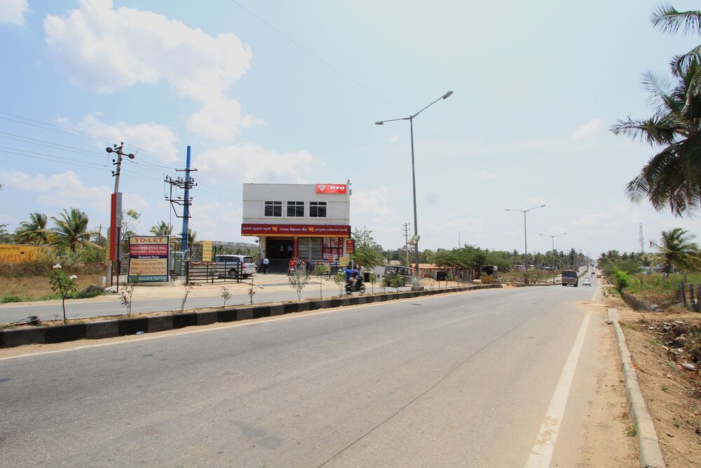 Sri Sai Residency  By OYO Rooms