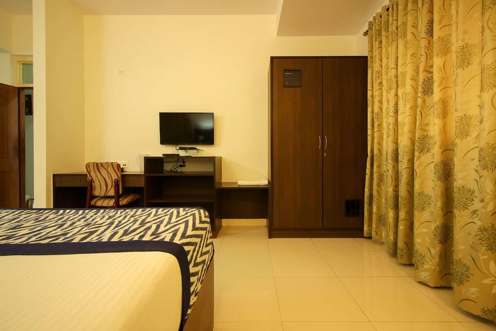 OYO 7897 Status Suites
