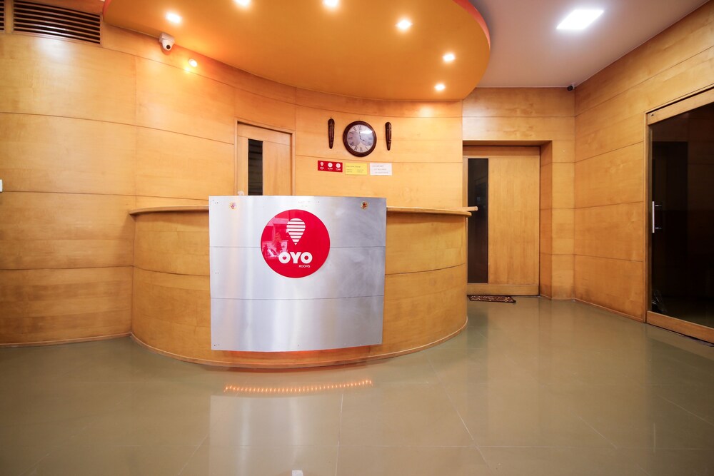 OYO 7897 Status Suites