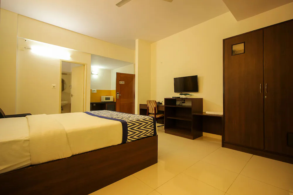OYO 7897 Status Suites