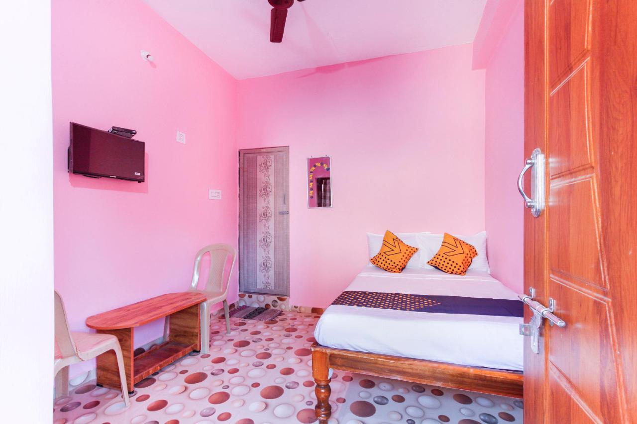 Sujith Lodge by OYO Rooms