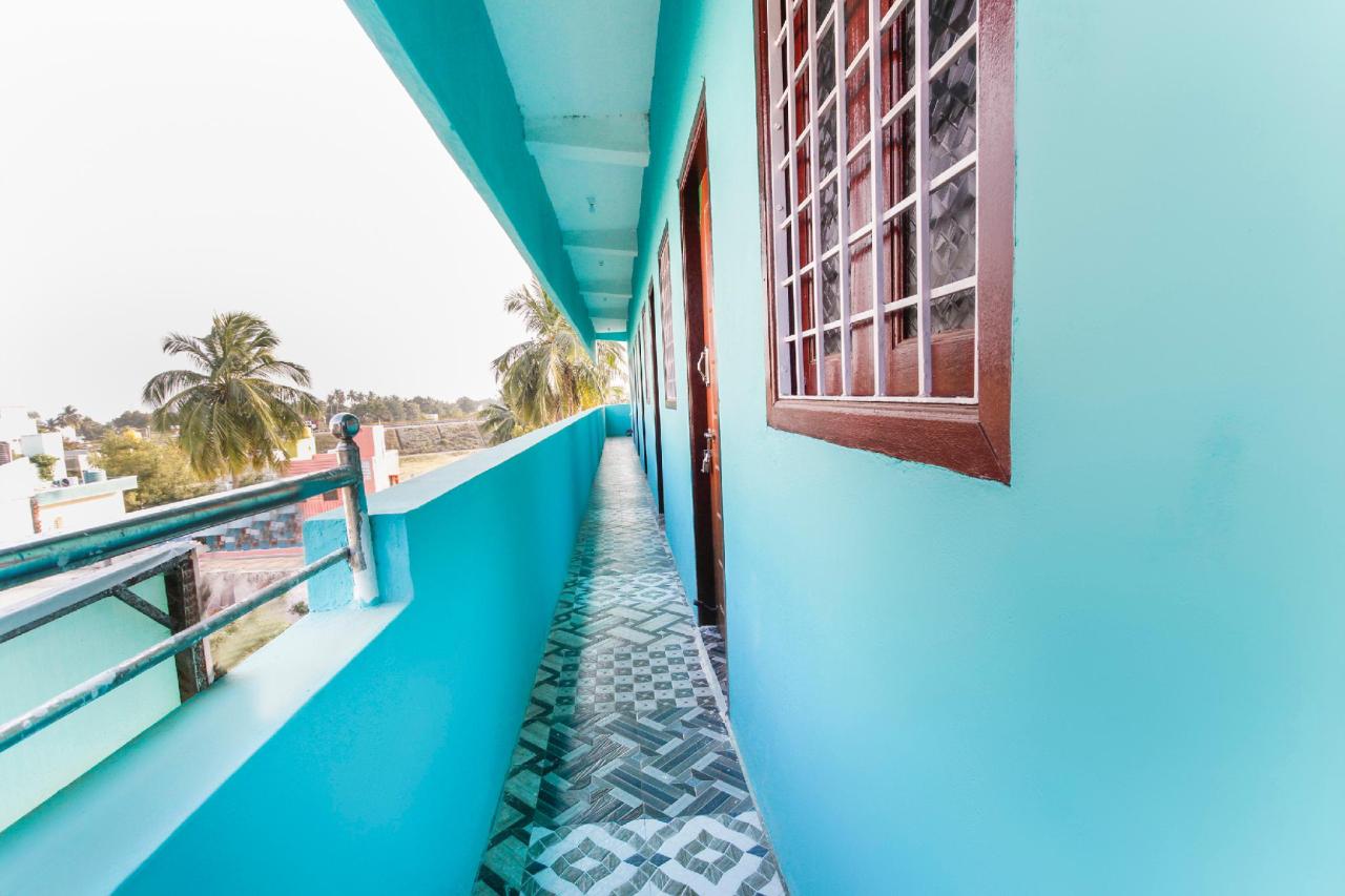Sujith Lodge by OYO Rooms