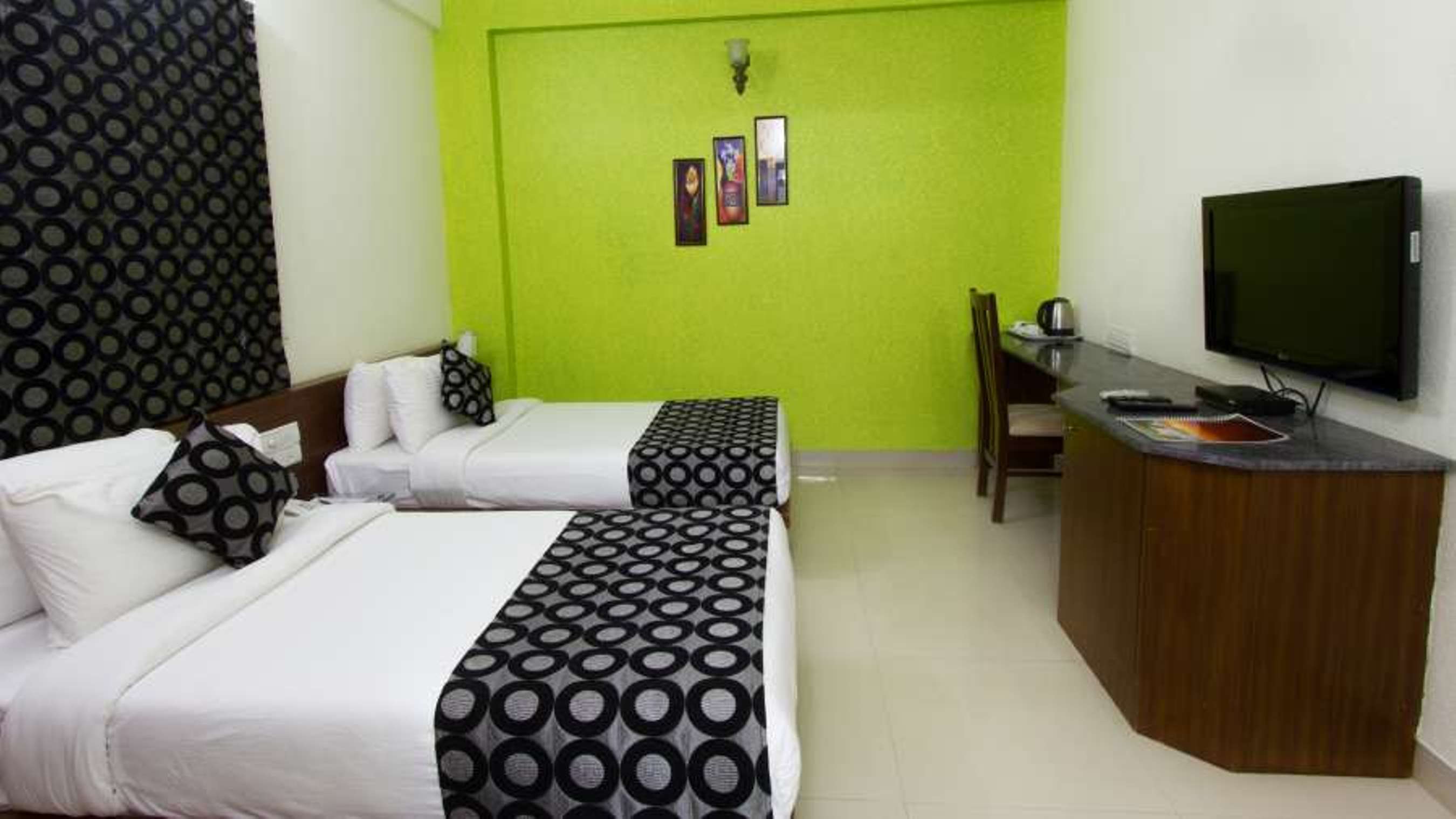 Sunray Hotel