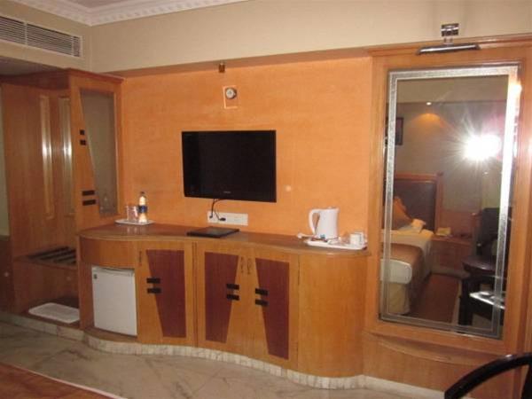 Manpho Bell Hotel & Convention Center