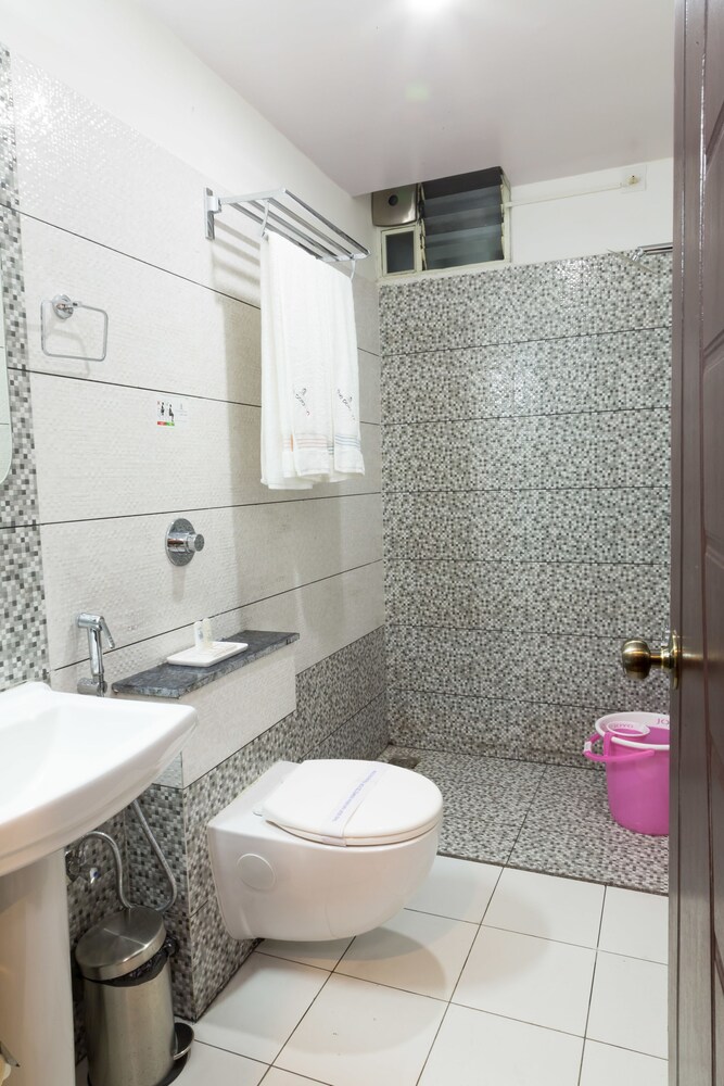 The Porch Inn Hotel & Service Apartments