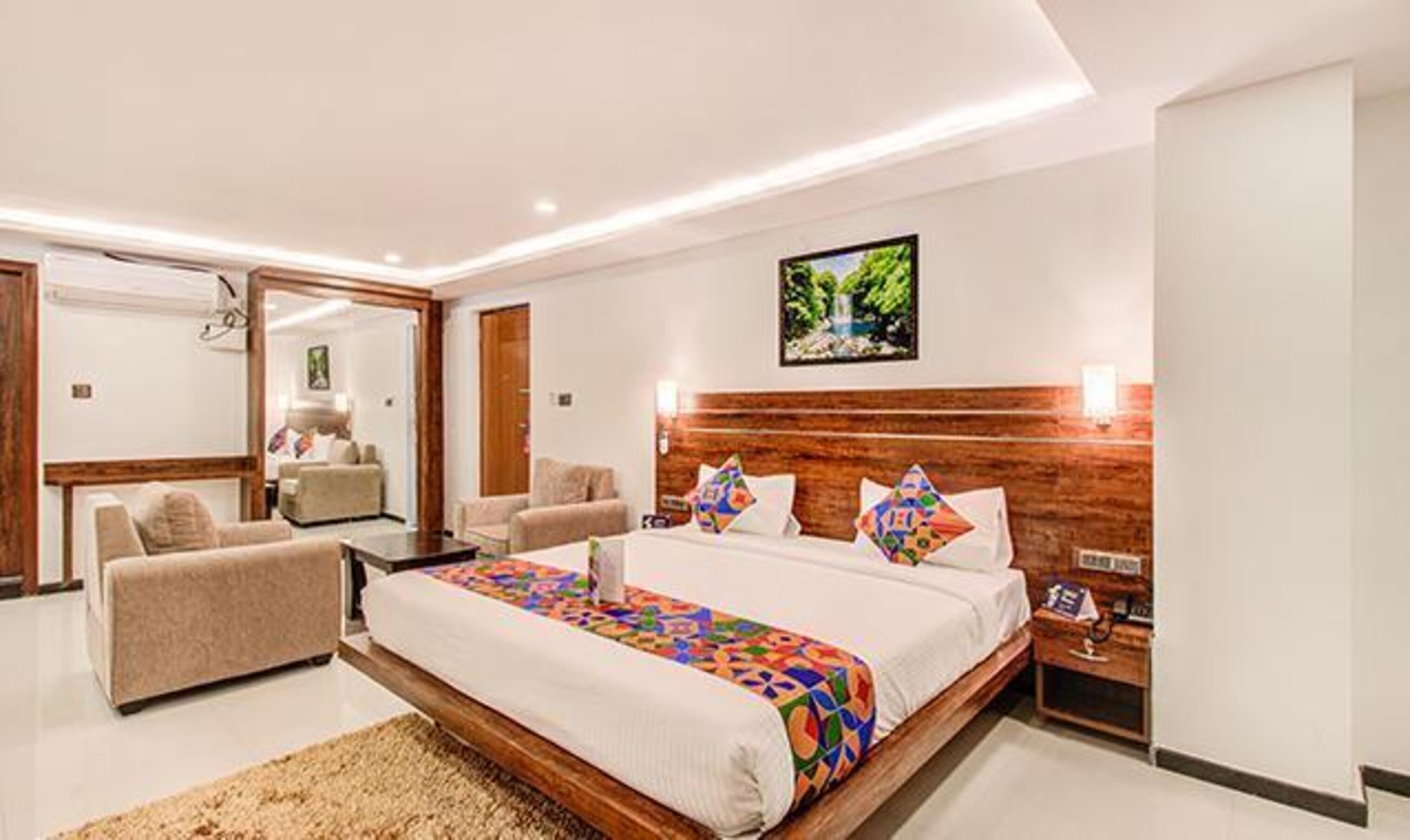 The Royal Suites by Fabhotel