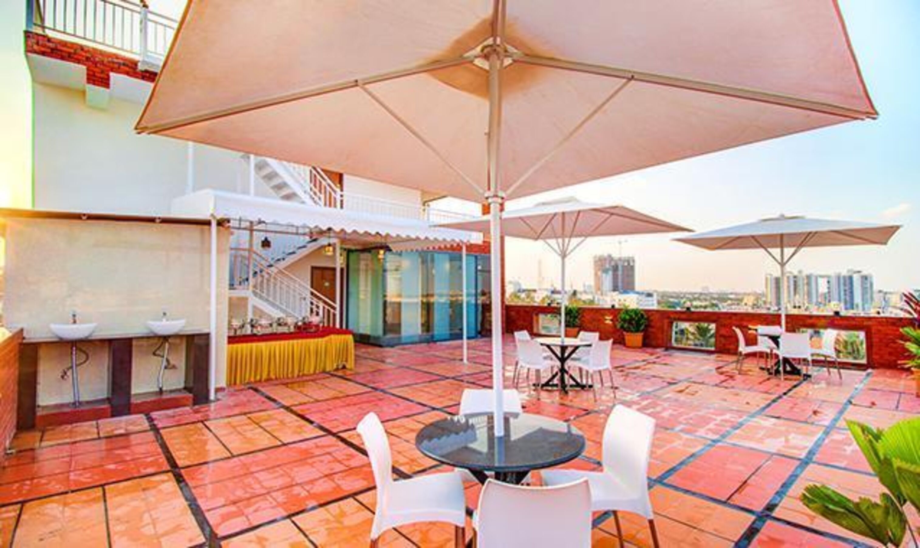 The Royal Suites by Fabhotel