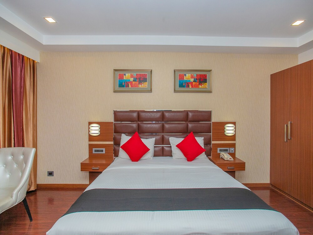 The Sahar Pavilion by OYO Rooms
