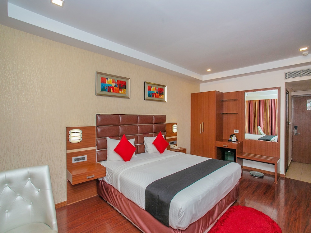 The Sahar Pavilion by OYO Rooms