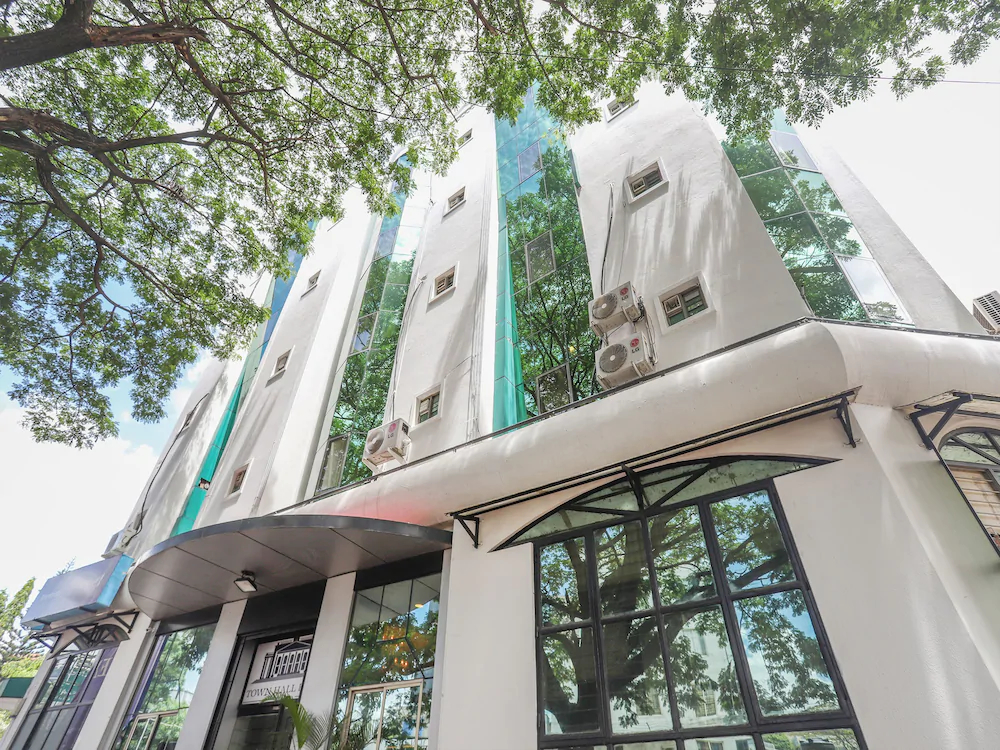 Town Hall Hotel by OYO Rooms