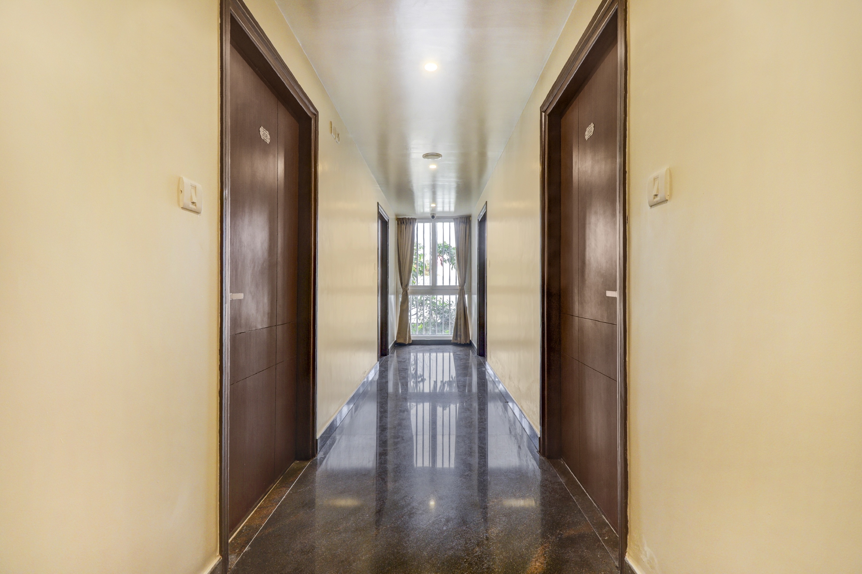 Townhouse Oak Hotel Prime