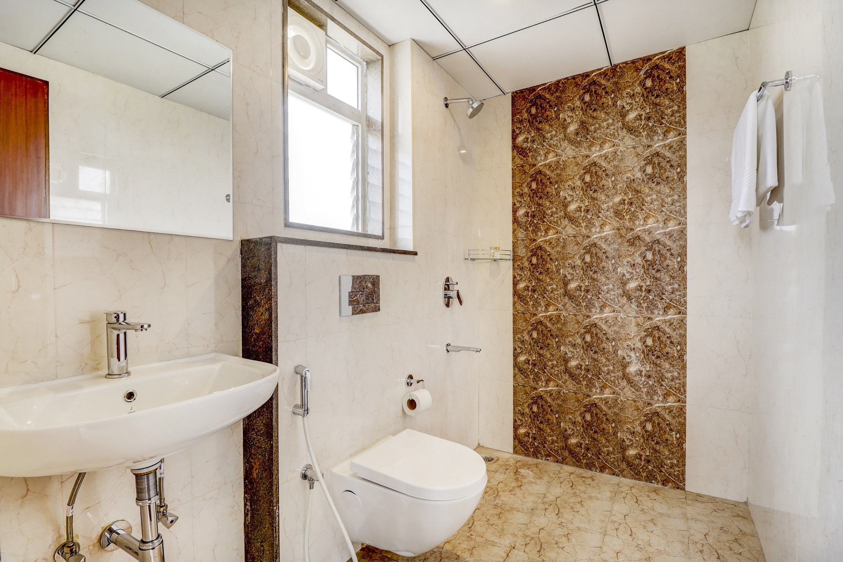 Townhouse Oak Hotel Prime