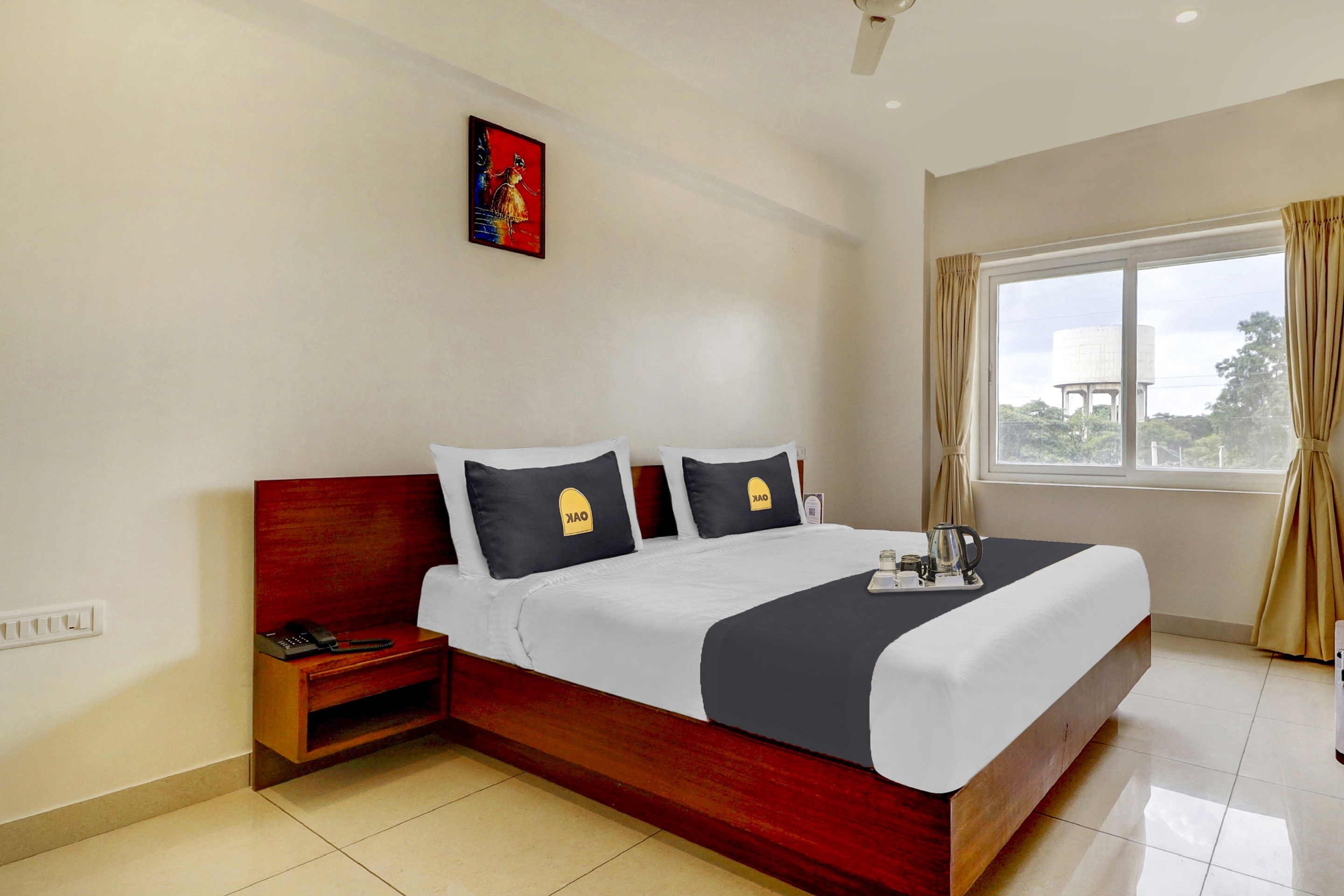 Townhouse Oak Hotel Prime