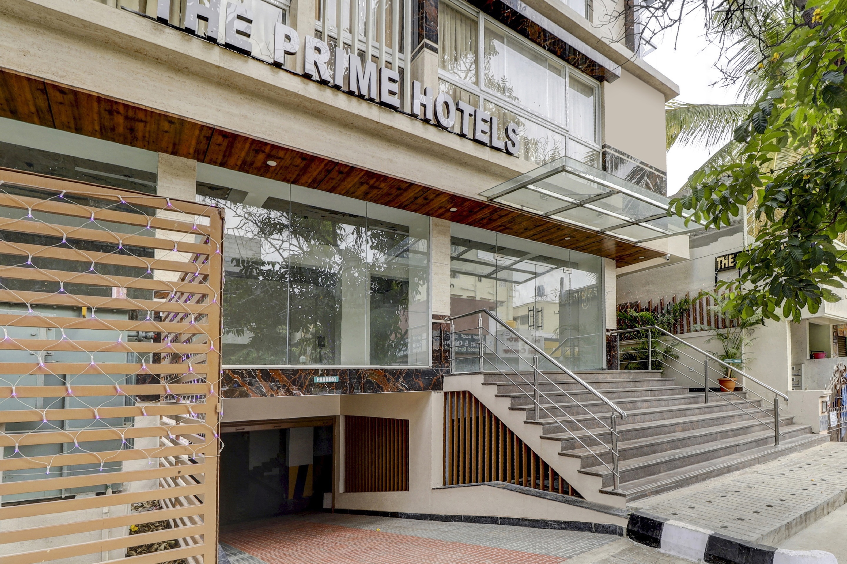 Townhouse Oak Hotel Prime