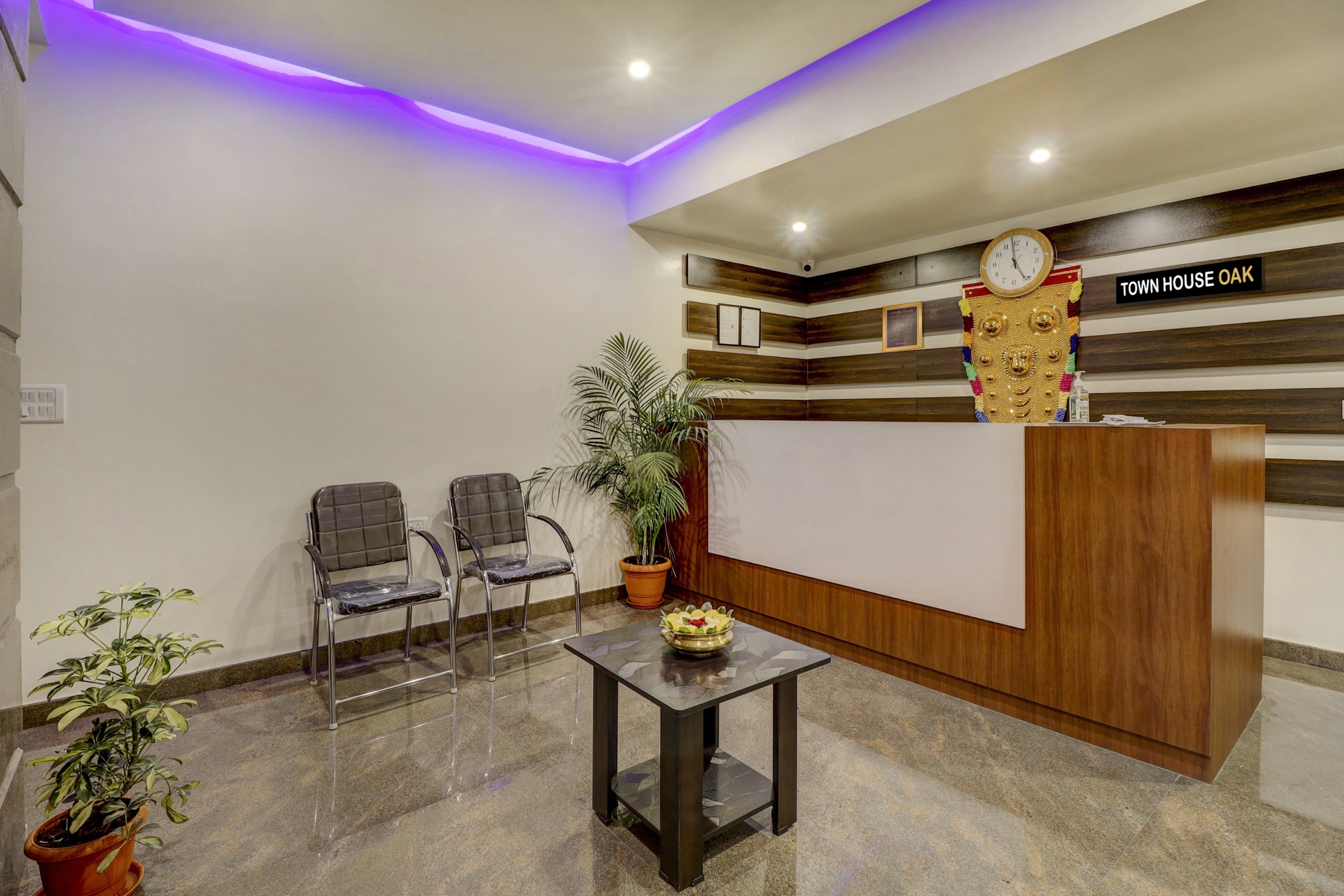 Townhouse Oak Hotel Prime