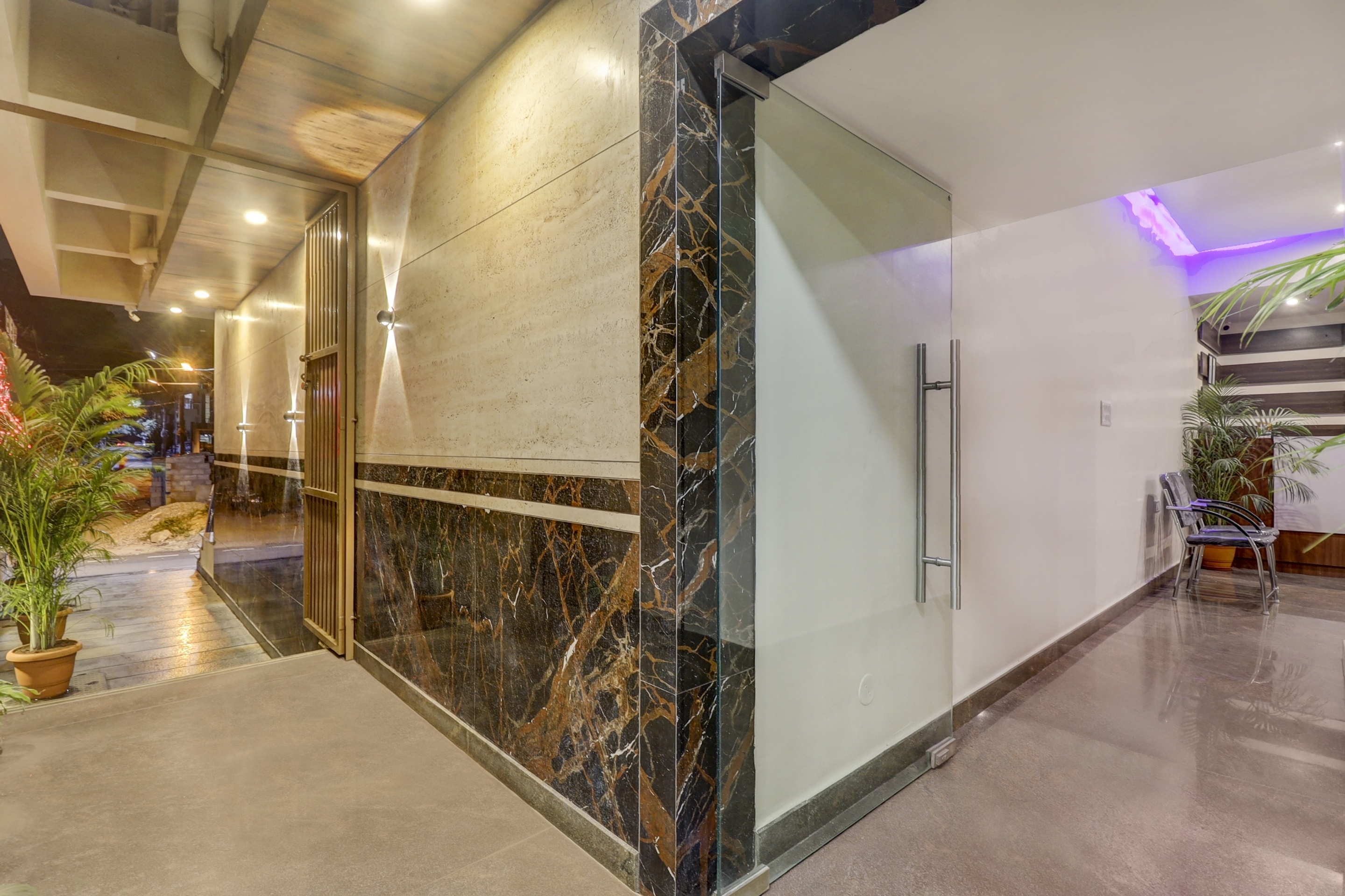 Townhouse Oak Hotel Prime