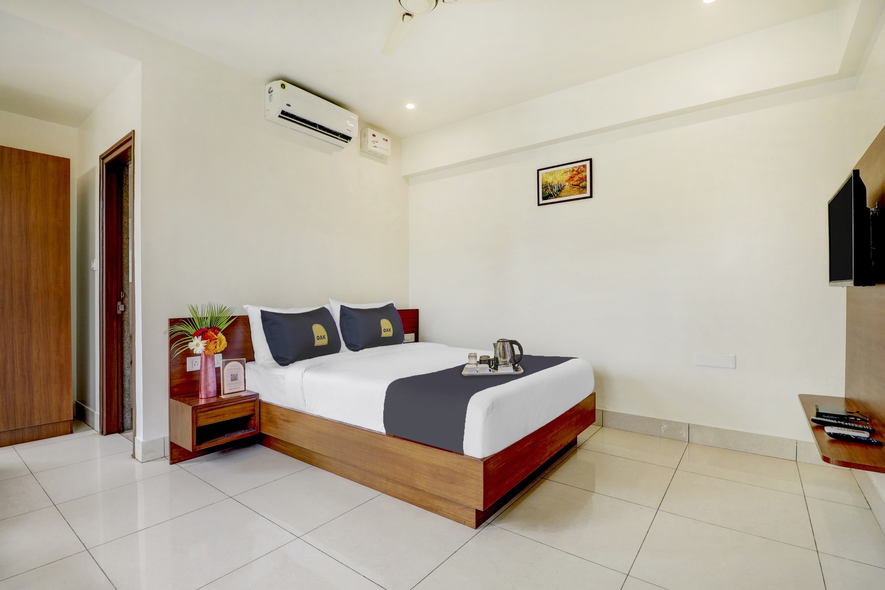 Townhouse Oak Hotel Prime