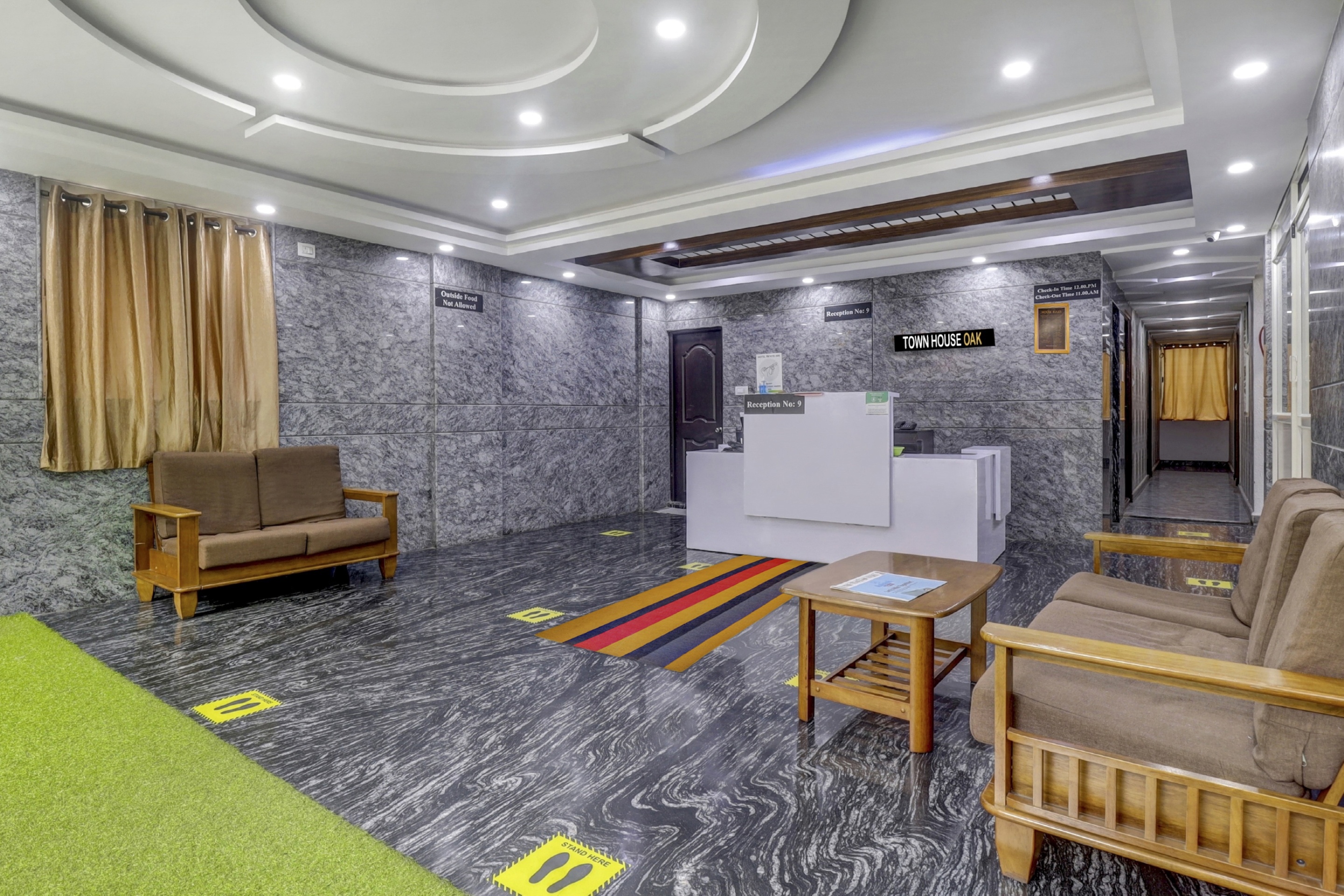 Townhouse OAK SRK White Inn