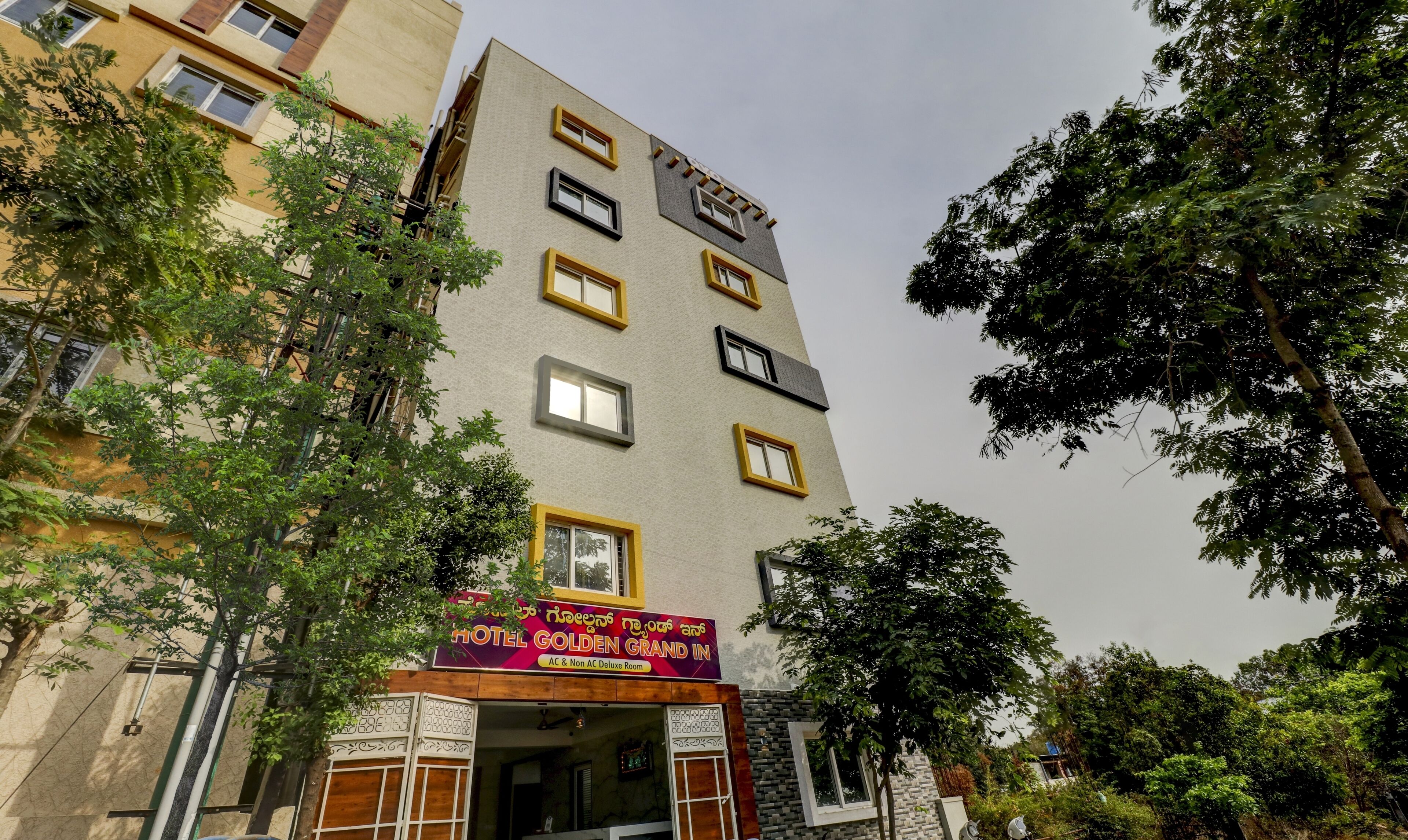 Treebo Trend Hotel Golden Grand Inn