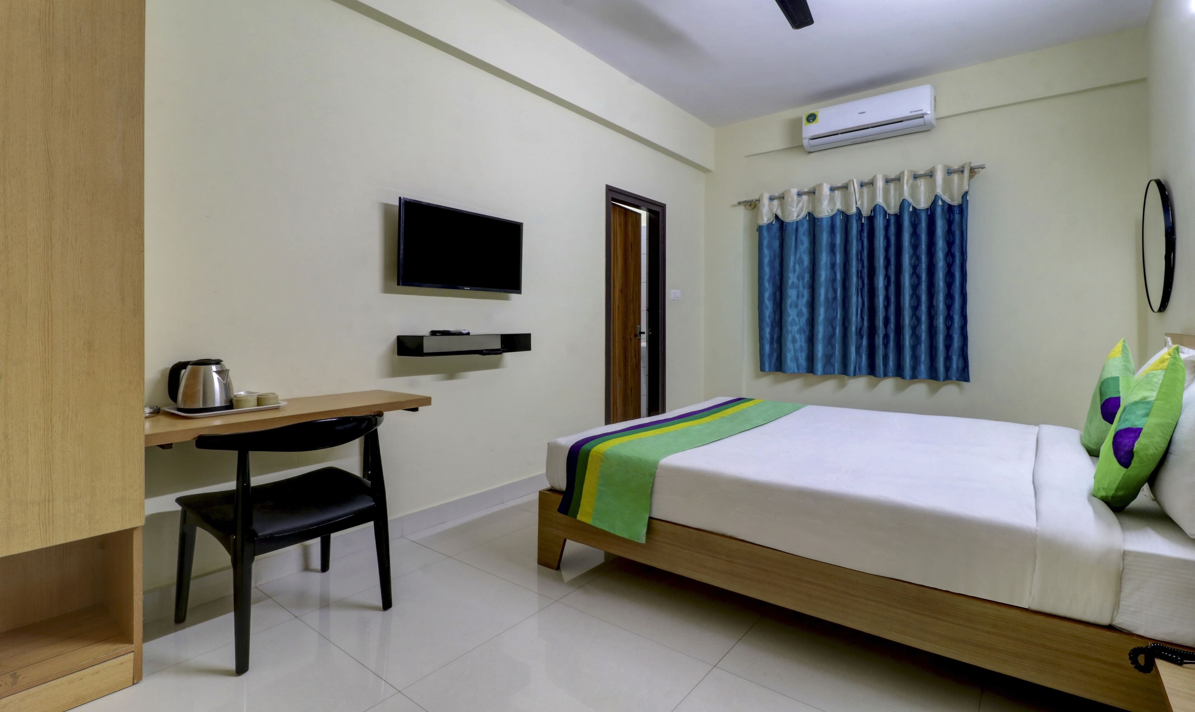 Treebo Trend Hotel Golden Grand Inn