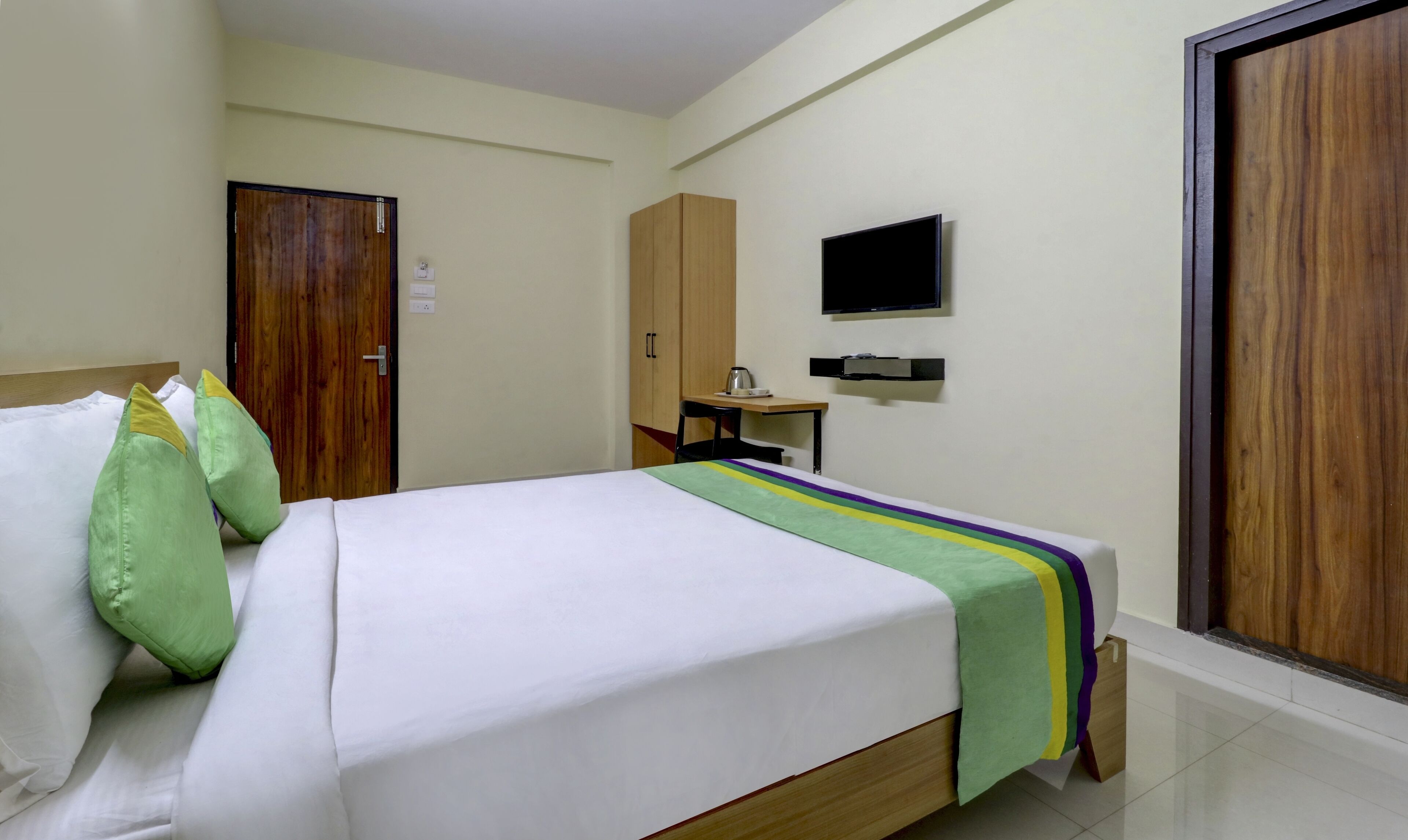 Treebo Trend Hotel Golden Grand Inn