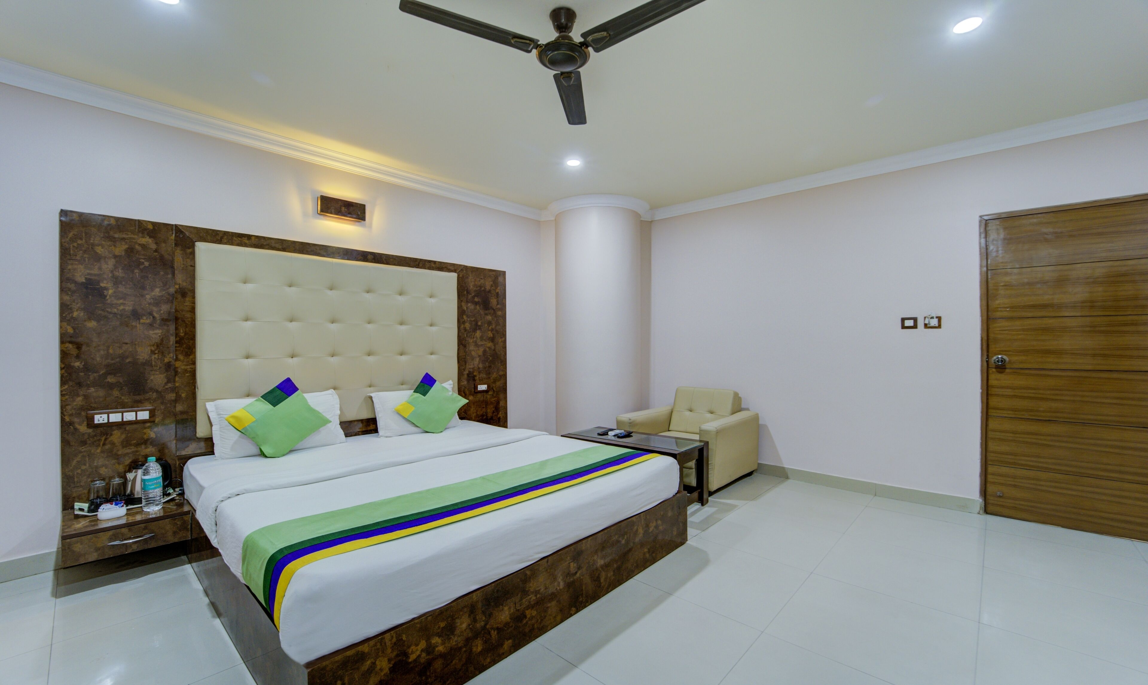 Treebo Trend Howell Suites