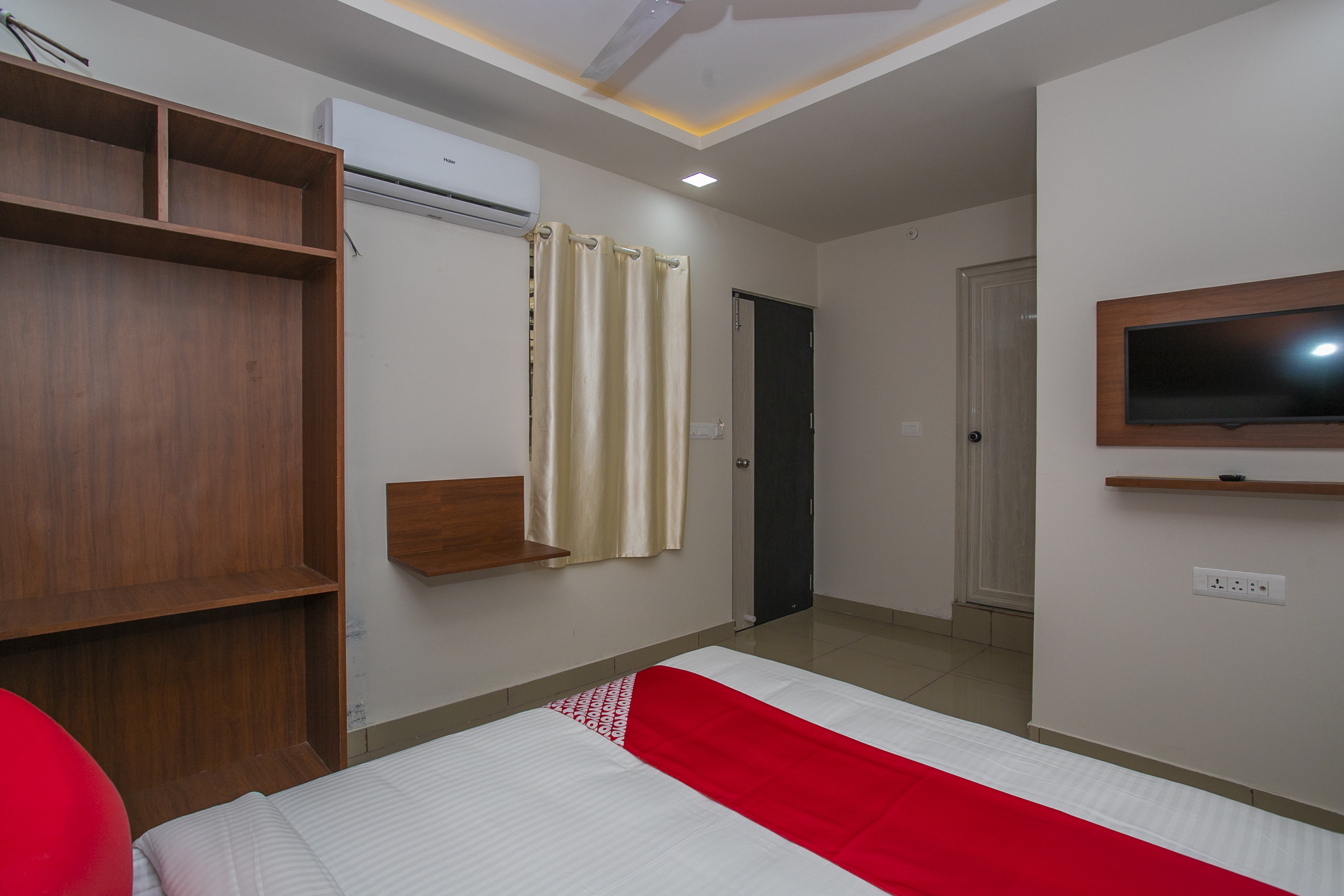 Varcity Phi Pavilion By OYO Rooms