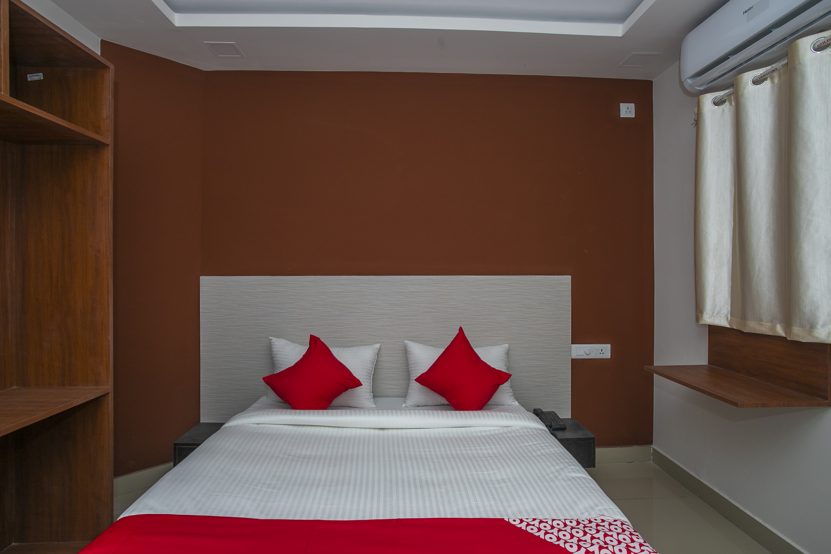 Varcity Phi Pavilion By OYO Rooms