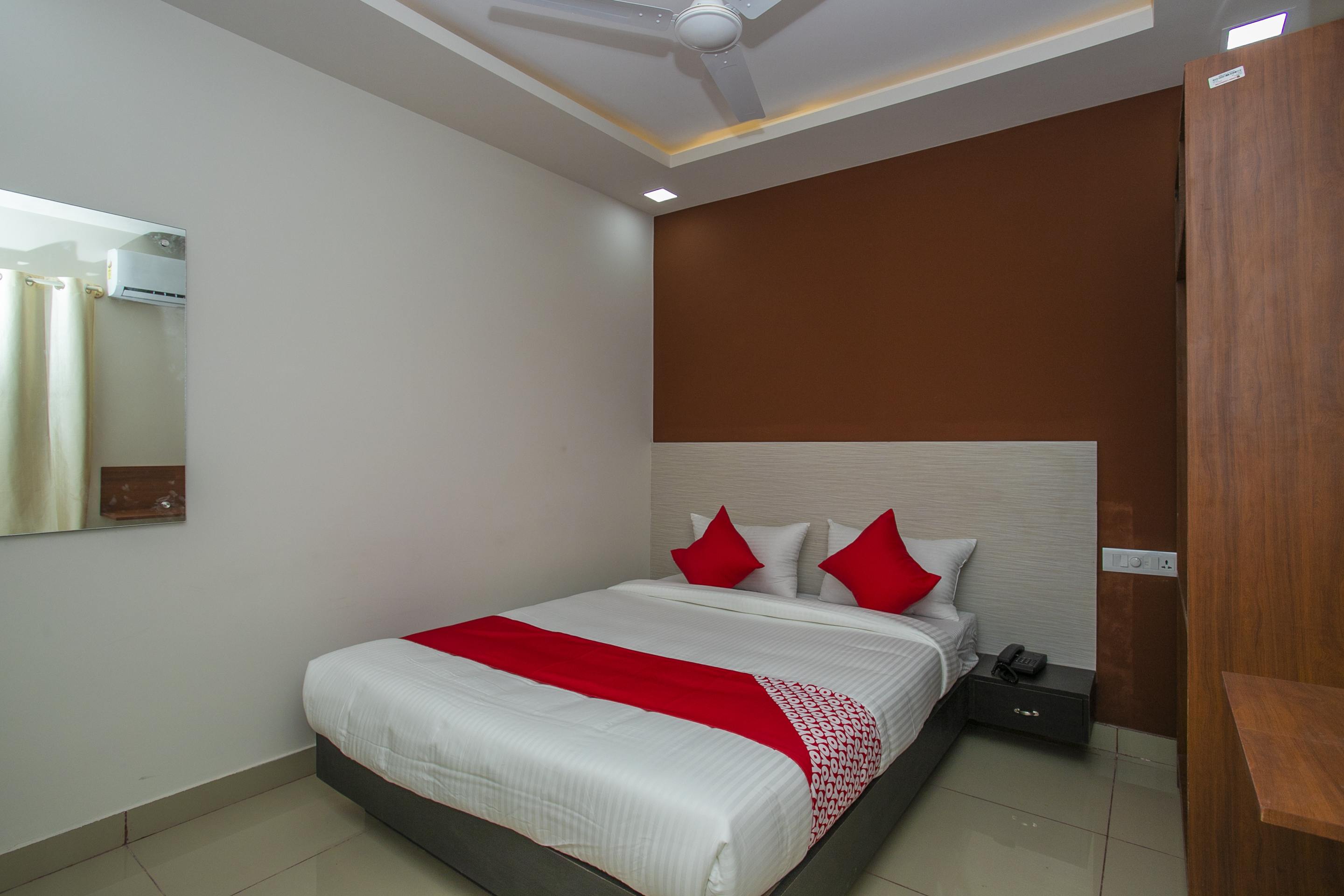 Varcity Phi Pavilion By OYO Rooms