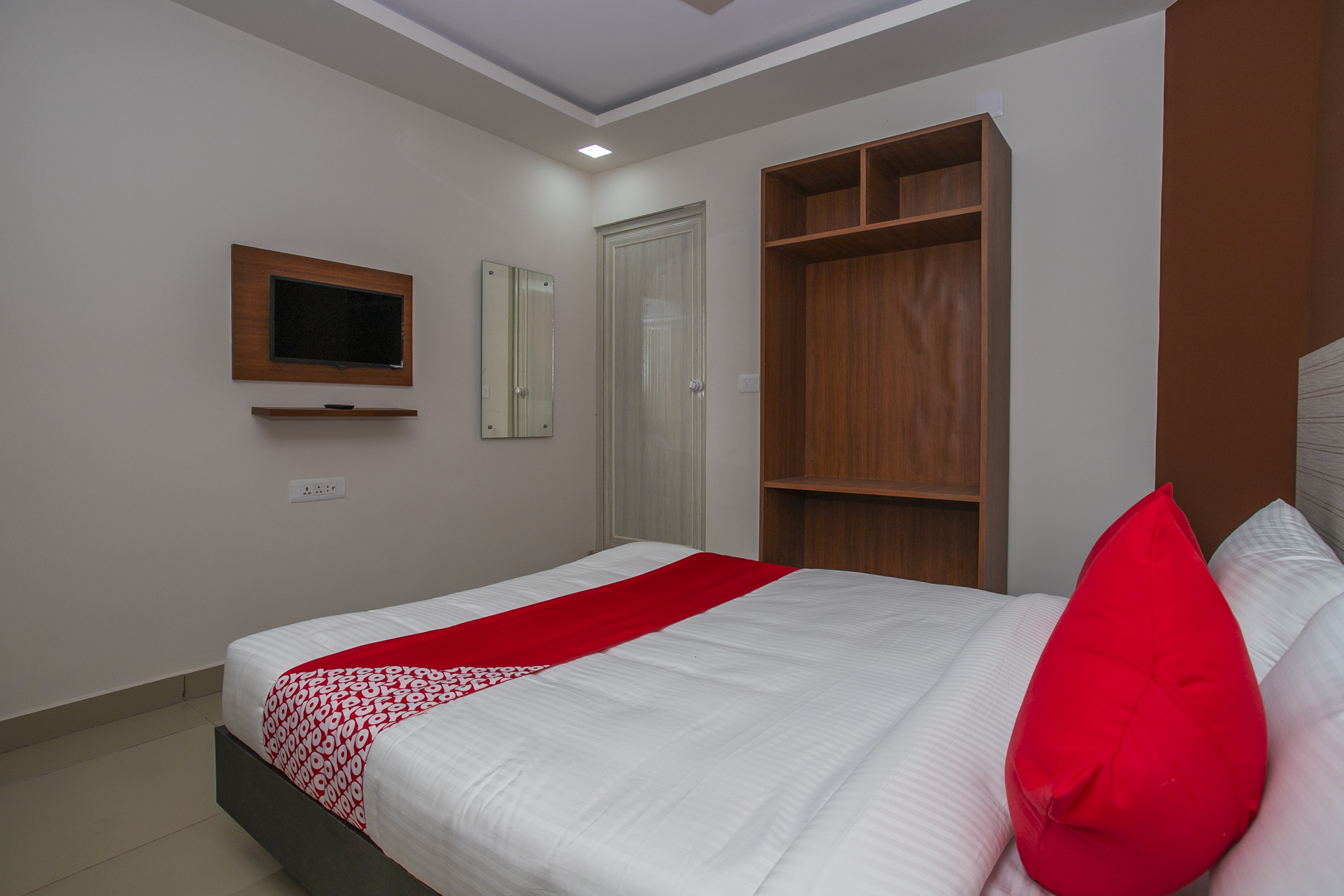 Varcity Phi Pavilion By OYO Rooms