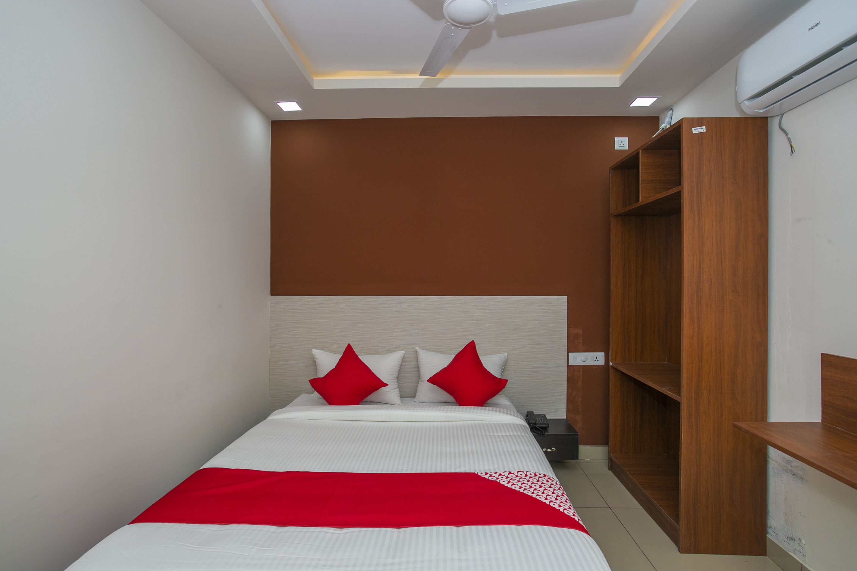 Varcity Phi Pavilion By OYO Rooms