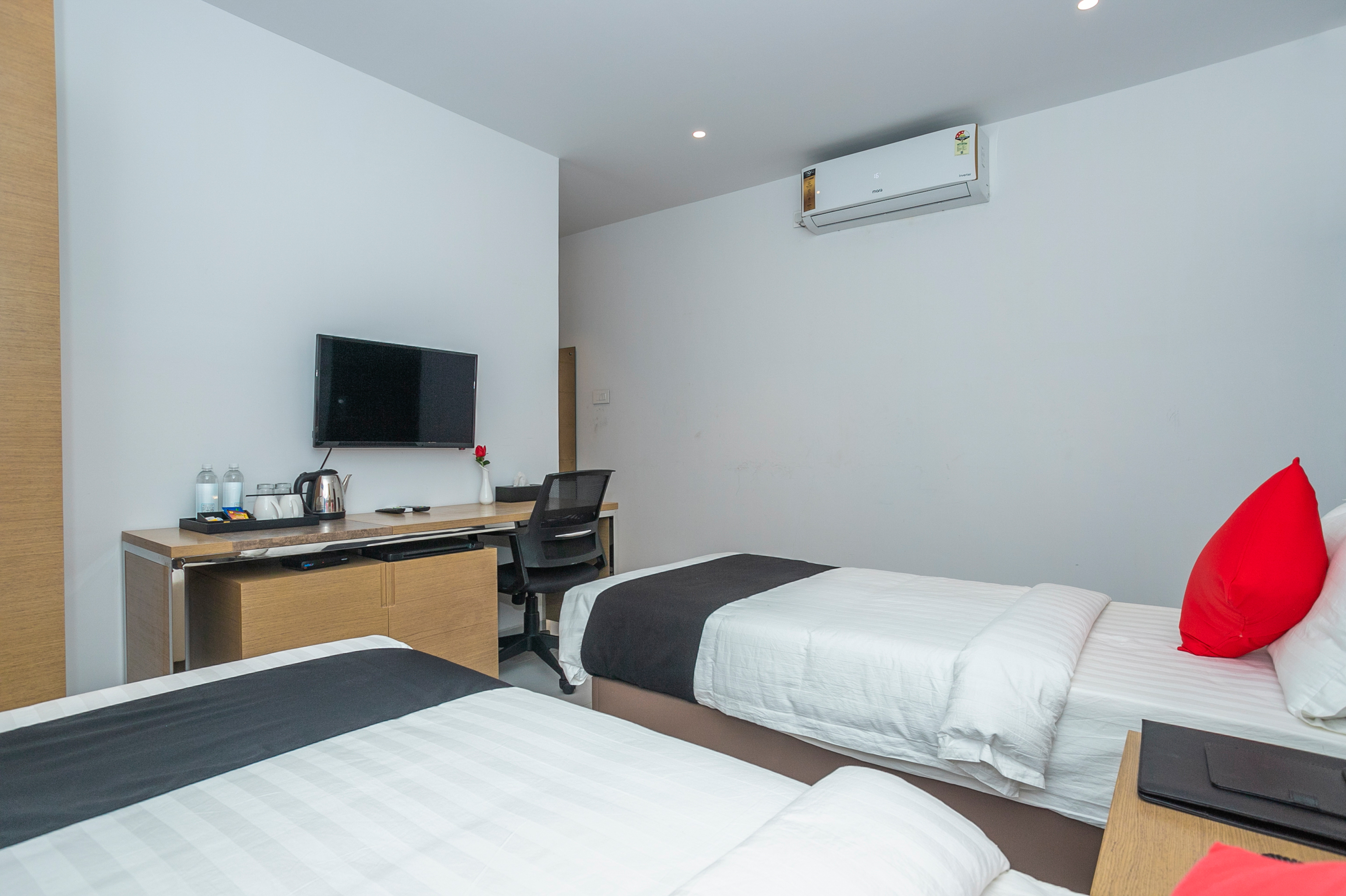 Vihaari 24 Business Hotel