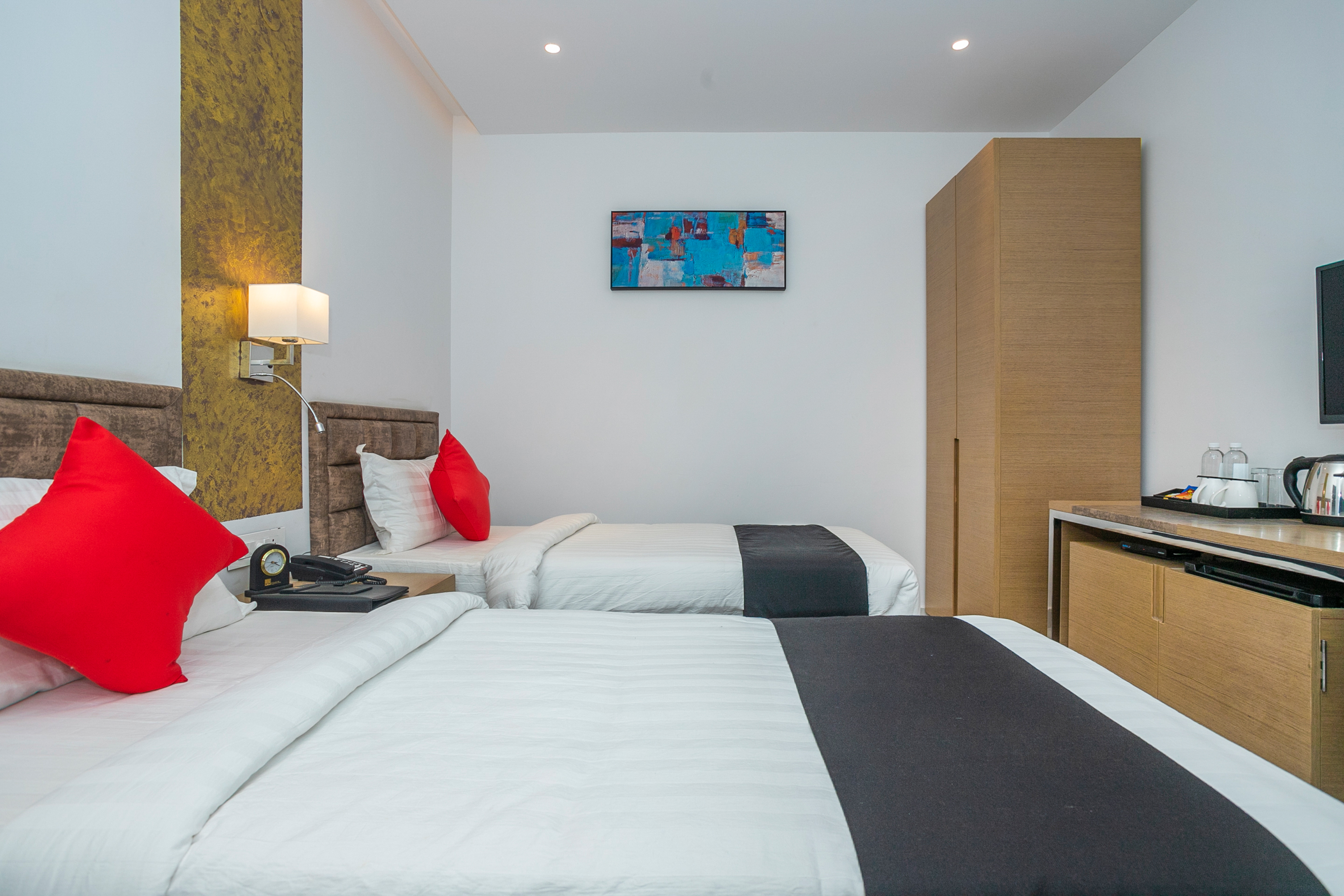 Vihaari 24 Business Hotel