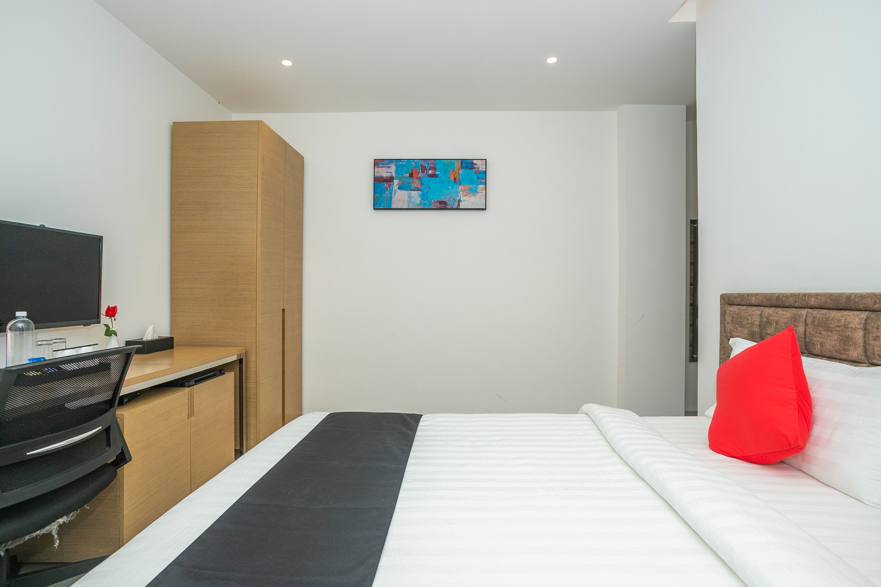 Vihaari 24 Business Hotel