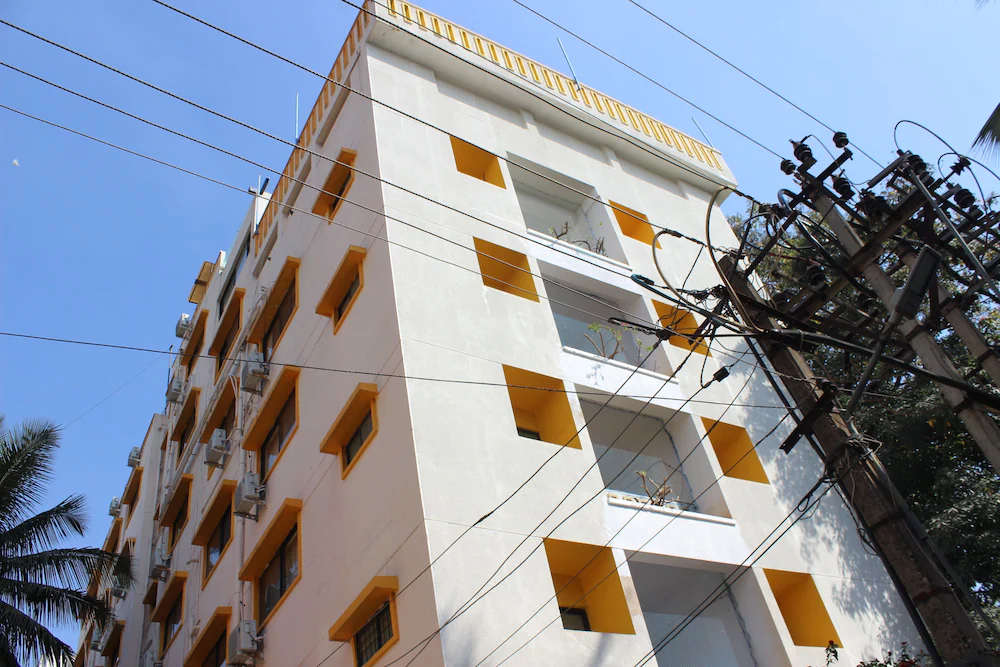 Lazdana Hotel, Bangalore