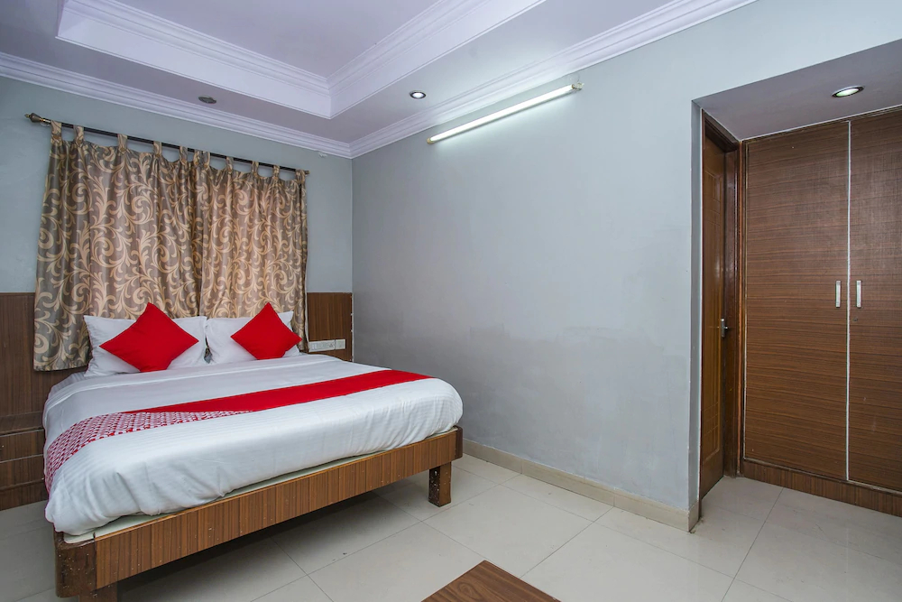 White Fort Lodge by OYO Rooms