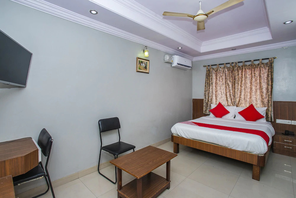 White Fort Lodge by OYO Rooms