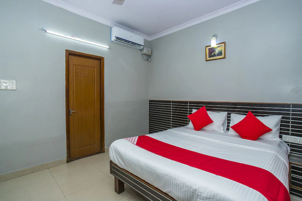 White Fort Lodge by OYO Rooms