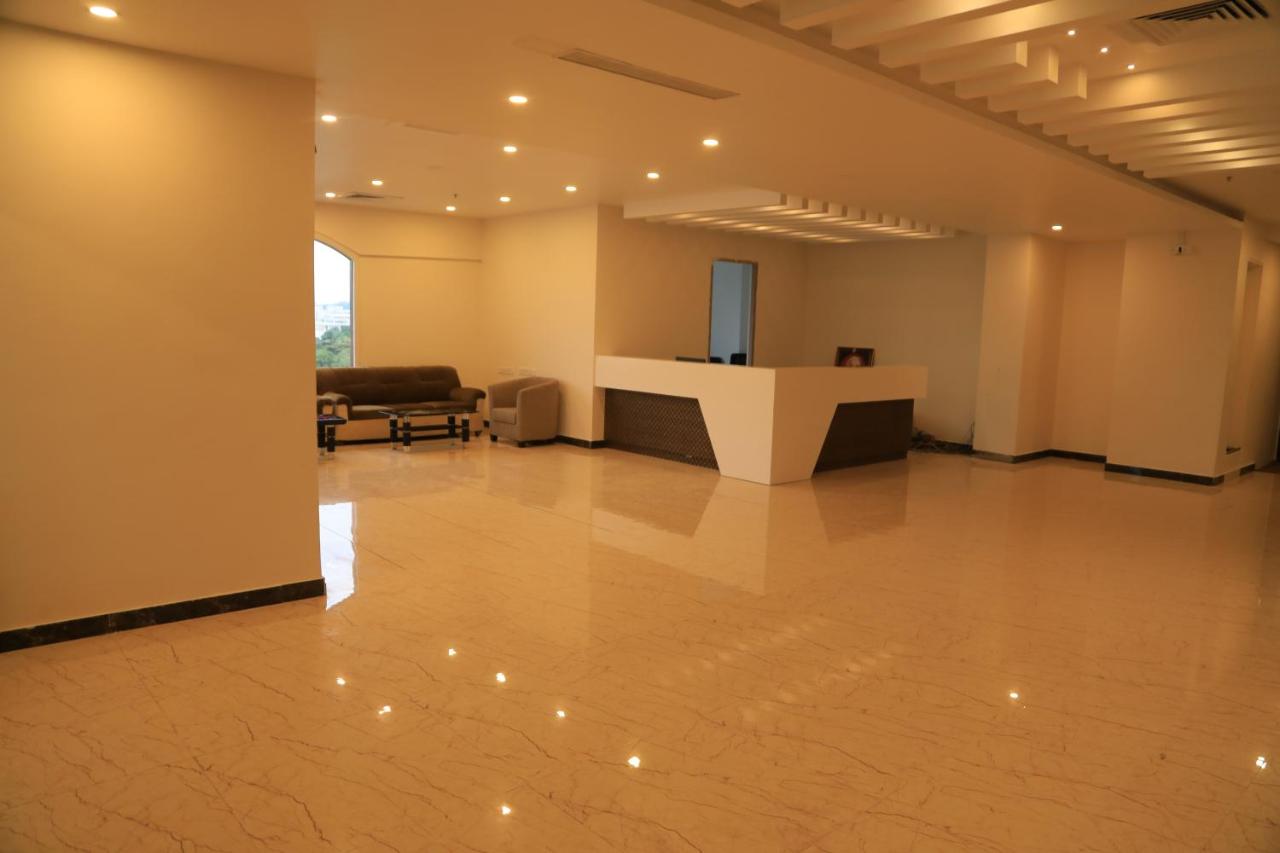 White Palace Hotel
