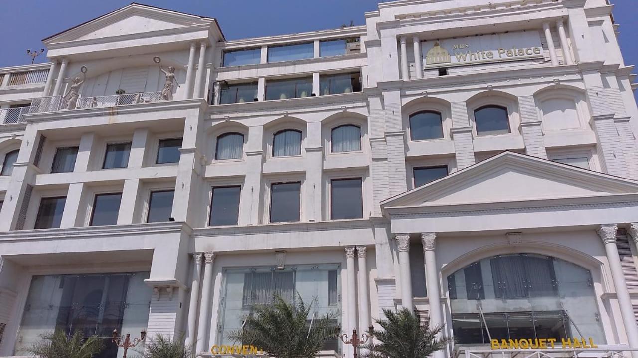 White Palace Hotel