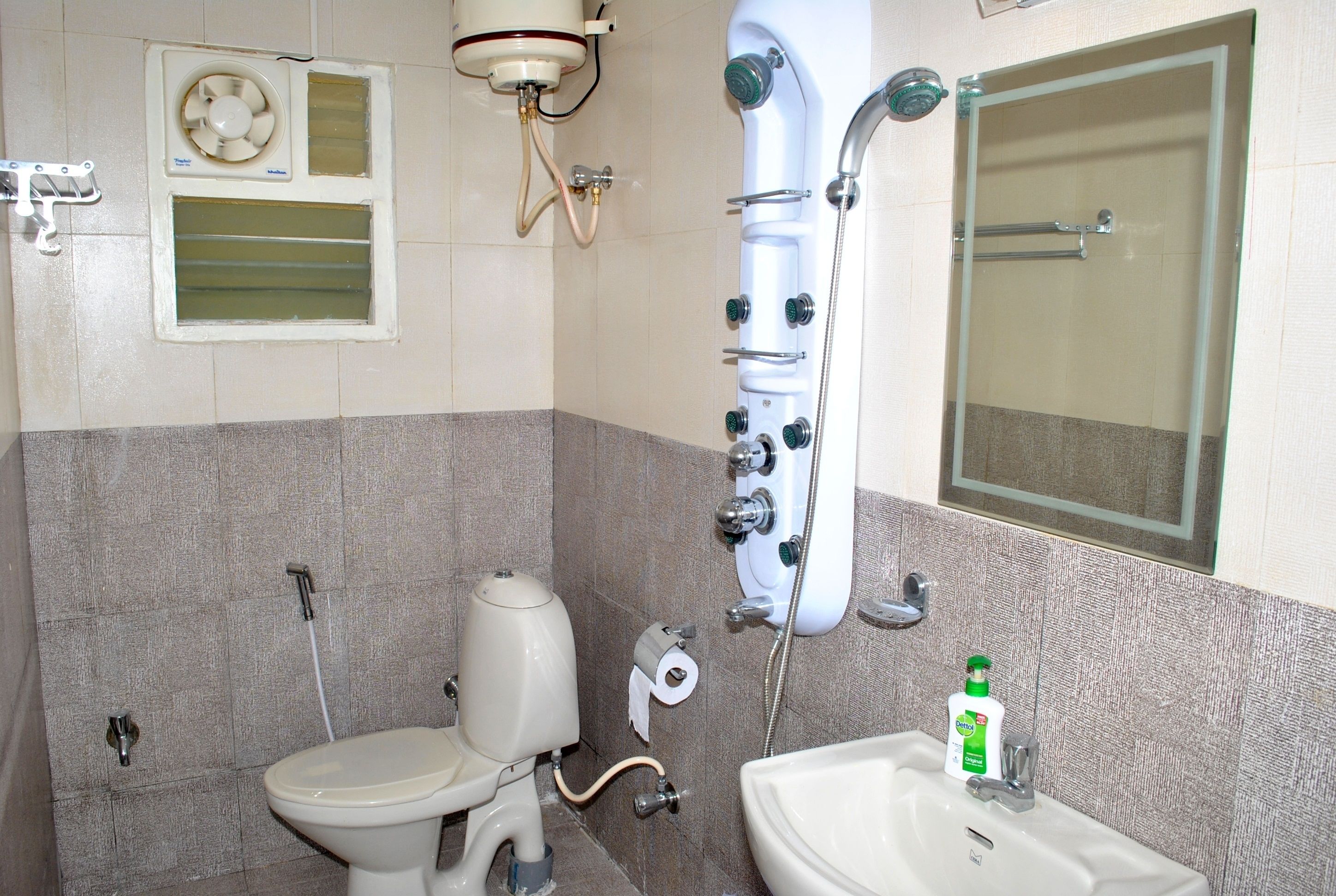 Windsor Inn Hotel Kammanahalli