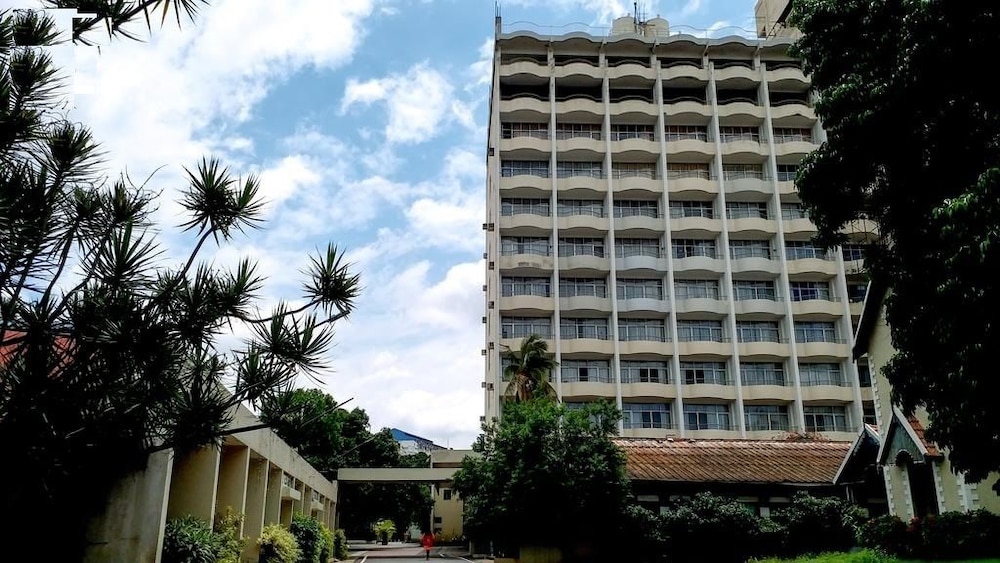 Woodlands Hotel